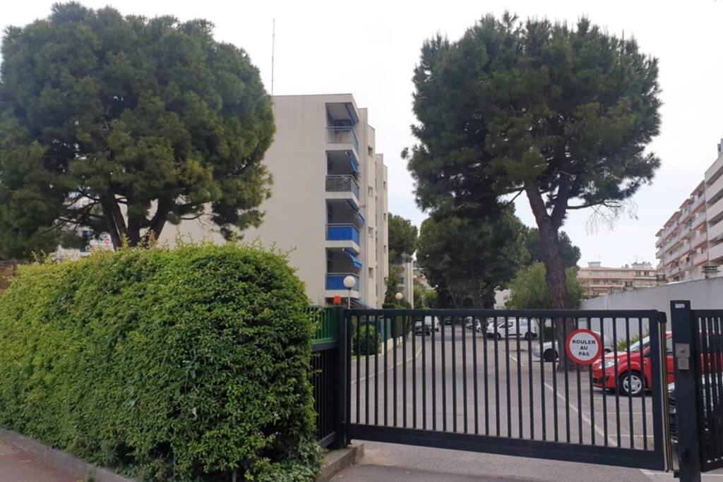 Ferienwohnung Aiguesmarines Cagnes-sur-Mer Exterior foto